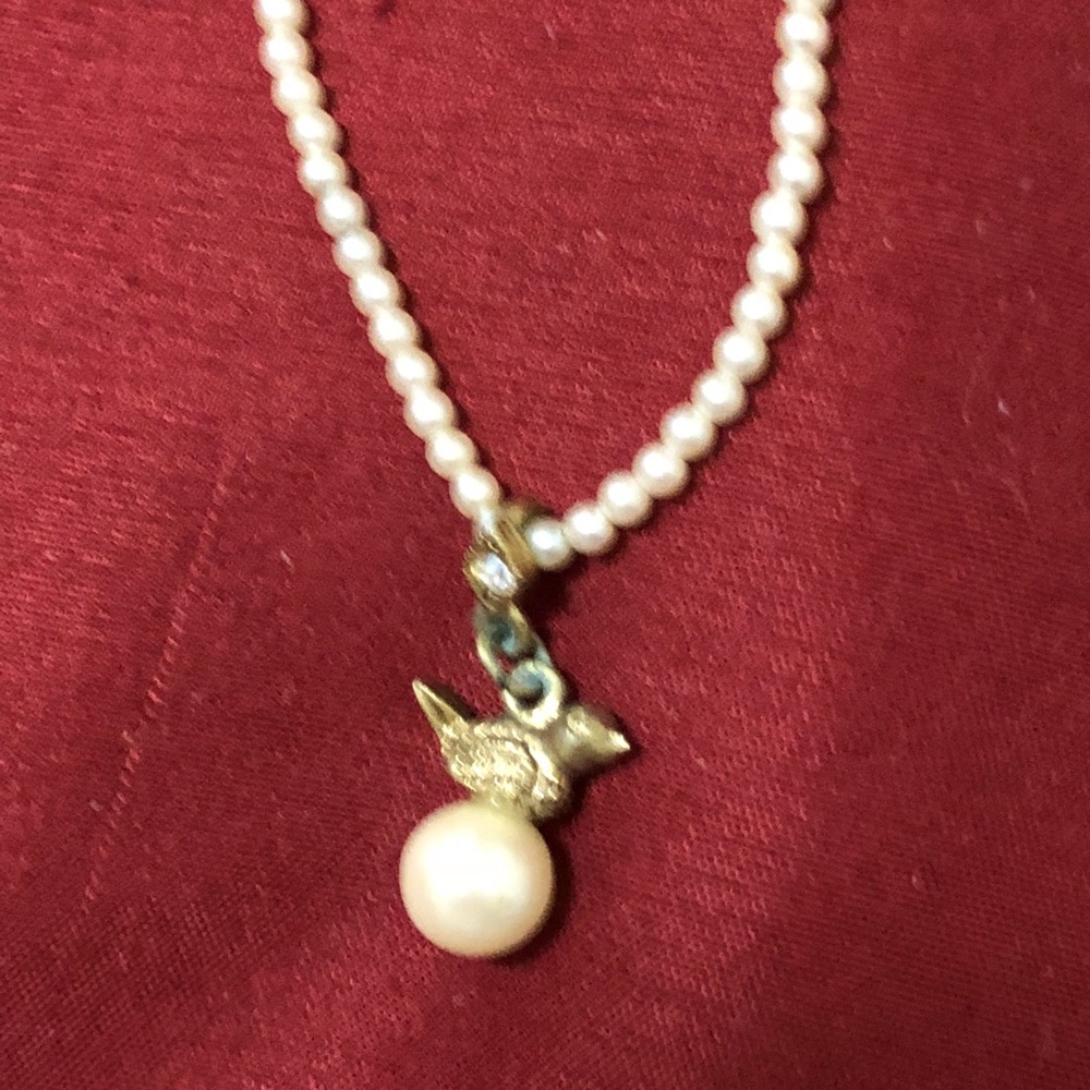 Vintage pearl choker